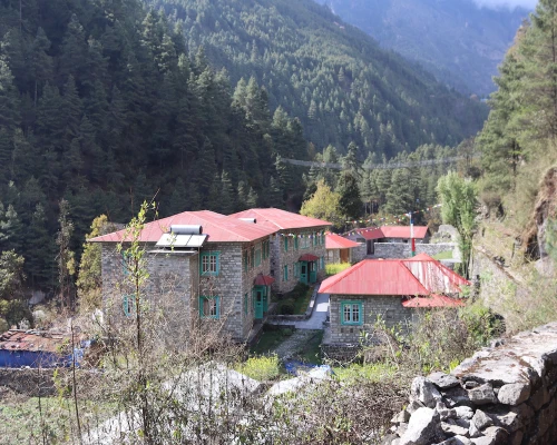 Yeti Mountain Home Phakding