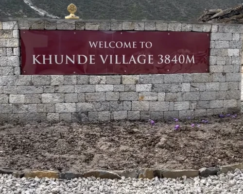 Khunde Village 
