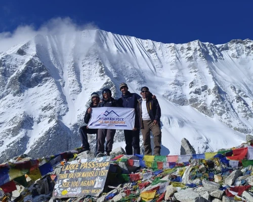 Larke Pass Manasalu