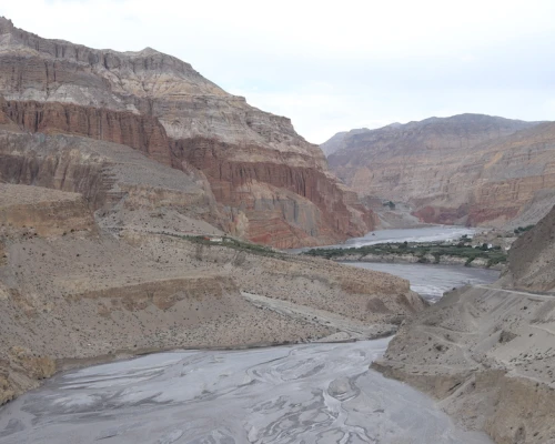 Moterbike Tour Upper Mustang